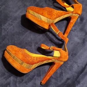 True Religion RARE-RUNWAY Orange Suede Platform Heels
